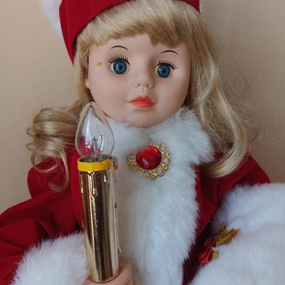Christmas dolls - caroling dolls - Angel - animated Christmas doll with tote