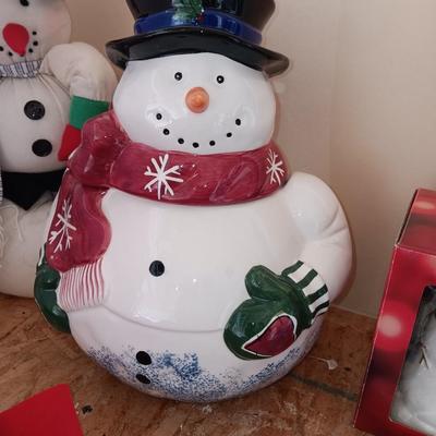 Snowman Christmas decorations - cookie jar - resin snowmen - plates and more