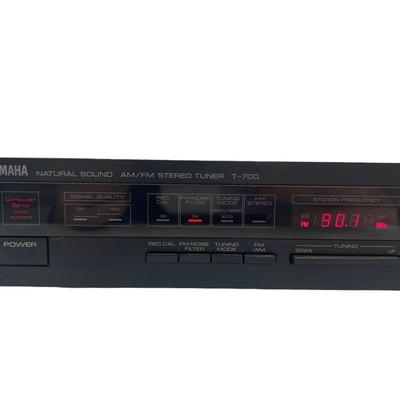 Yamaha Natural Sound FM/FM Stereo Tuner T-700