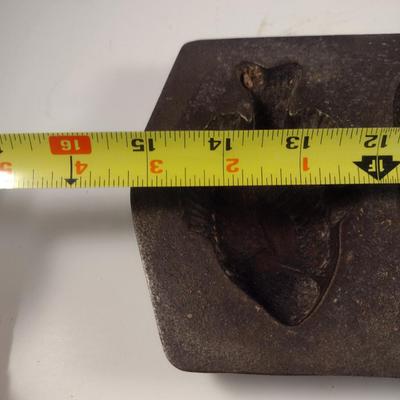 Lodge Cast Iron Fish Shaped Five Cavity Cornbread Pan