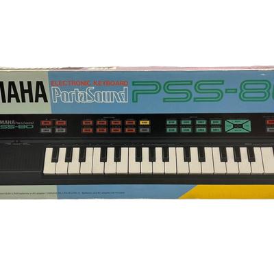 Yamaha Electronic Keyboard PortaSound PSS-80