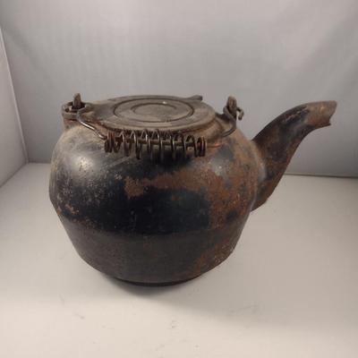 MInuteman Cast Iron Kettle