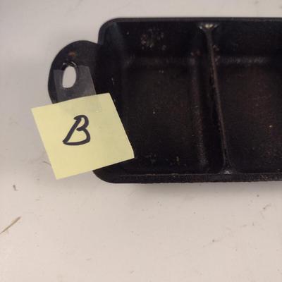 Lodge Cast Iron Three Cavity Cake/Bread Pan (Choice B)