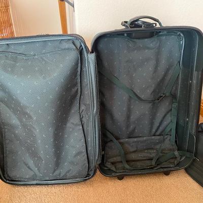 Nice Ricardo of Beverly Hills Luggage