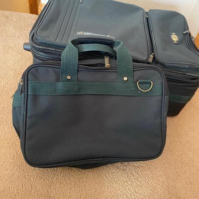 Nice Ricardo of Beverly Hills Luggage