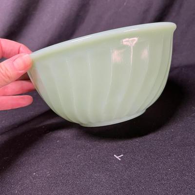 Fire King Jadeite Mixing bowl