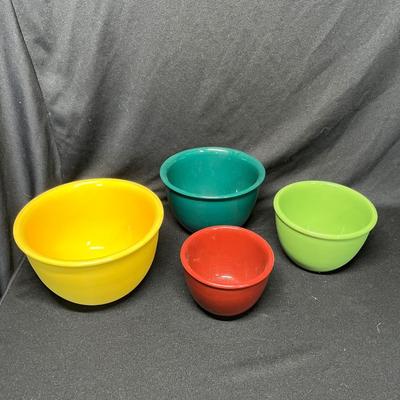 Vernon Vernonware Kilns Rainbow mixing bowls