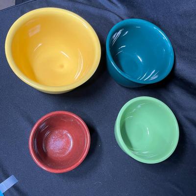 Vernon Vernonware Kilns Rainbow mixing bowls