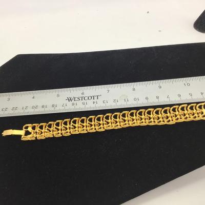 Gold Tone Fashion Bracelet