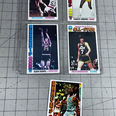 Topps All Star Cards; form 1977 Season. (5) Basket Ball Utah Jazz 