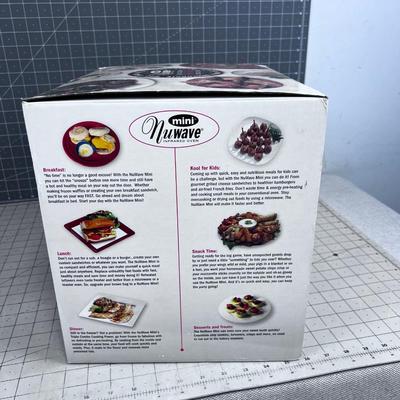 NUWAVE Mini Infrared OVEN New in the Box