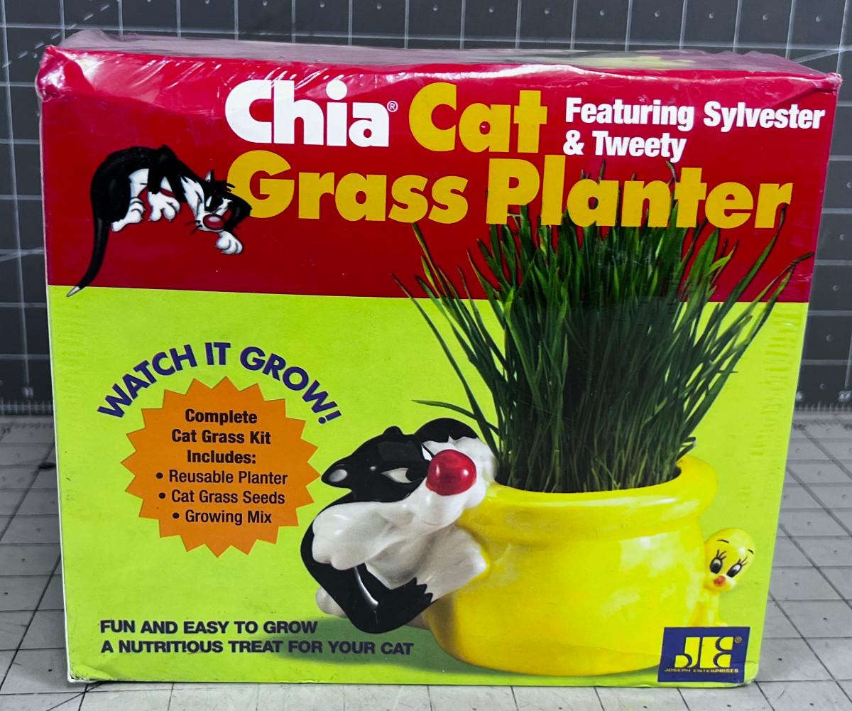 Chia Cat Grass Planter | EstateSales.org