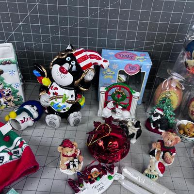 Lot of Christmas CAT décor Plus some others