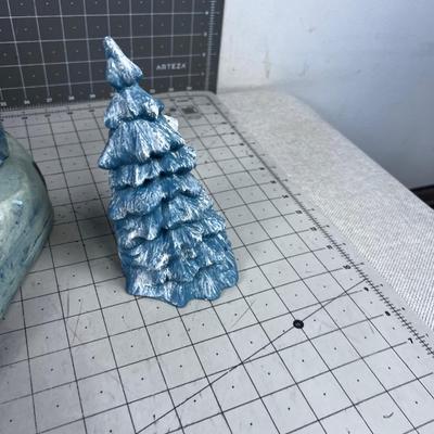 It’s a Light up BLUE-ISH Christmas SCENE Ceramic
