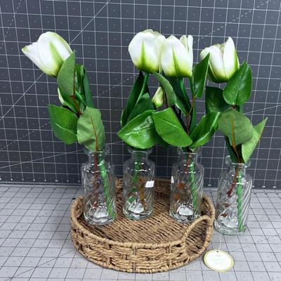 Tulip with Vases NEW in a basket Tray