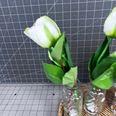 Tulip with Vases NEW in a basket Tray