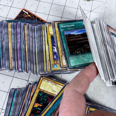 Tin with Yu-Gi-Oh! Deck EARLY SET 