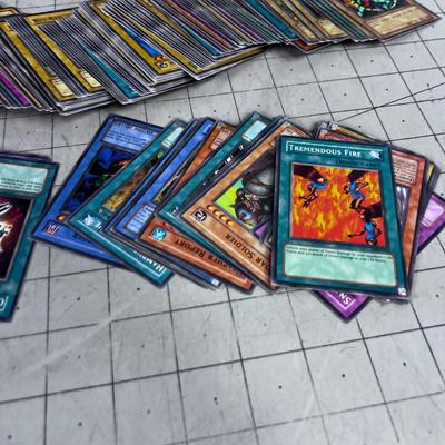 Tin with Yu-Gi-Oh! Deck EARLY SET 