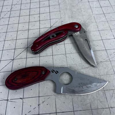 2 Knives; 1 Browning and 1 Fury 