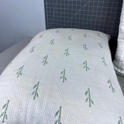 Sleeping Memory Foam Pillows 
