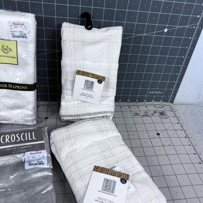 LENOX (6) NEW Napkins 