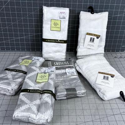 LENOX (6) NEW Napkins 