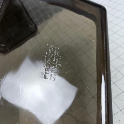 Pyrex 2 Baking Pans 