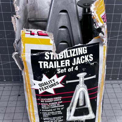 4 Stabilizing Trailer Jacks, Like NEW 