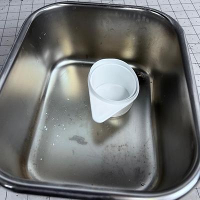Magic Mill with Stainless Steel Tray '