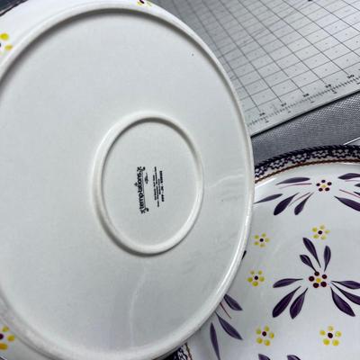 TEMPTATIONS, OLD WORLD,  Dishes but only 3 dinner plates