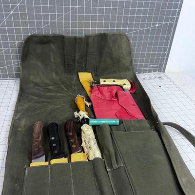 Traveling Butcher Set; Meat Saw, 3 knives,