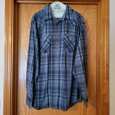 Two Men's Pendleton Shirts Size XL