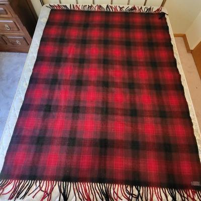 Vintage Wool Blankets Pendleton, Hudson Bay & More