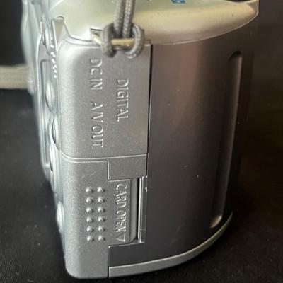 Canon Powershot A610 Digital Camera & Omni Scan Scanner (LR-MG)