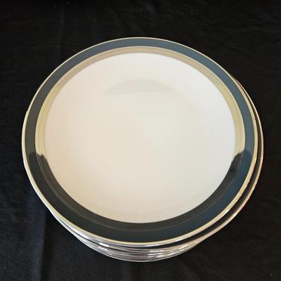 12 Place Setting Gorham and Flintridge 'Contessa' China Set (K-DW)