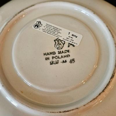 Blue Themed Kitchen Pottery Pieces: Apple Baker, Berry Bowl, & More (K-DW)