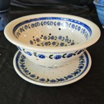 Blue Themed Kitchen Pottery Pieces: Apple Baker, Berry Bowl, & More (K-DW)