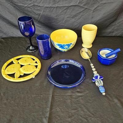 Yellow and Cobalt Blue Kitchen Decor (K-DW)