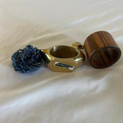 Linens, Runners, Tablecloths & More (E-MG)