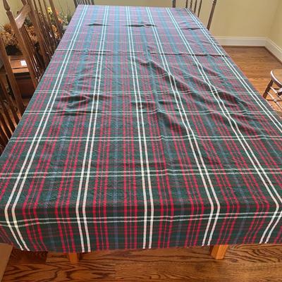 Linens, Runners, Tablecloths & More (E-MG)