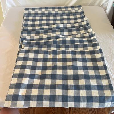 Linens, Runners, Tablecloths & More (E-MG)