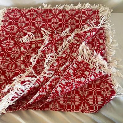 Linens, Runners, Tablecloths & More (E-MG)