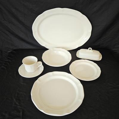 Mikasa French Countryware Dish Set (K-DW)