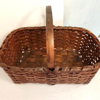 Lot #10 Nice older Split Oak Basket