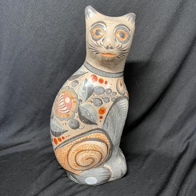 Televara Cat figure