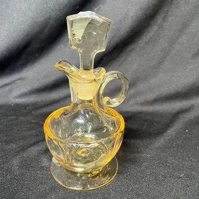 Heisey Empress Cruet