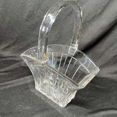 Heisey Paneled Basket