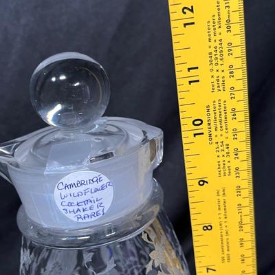 Cambridge Wildflower Double Pour cocktail shaker