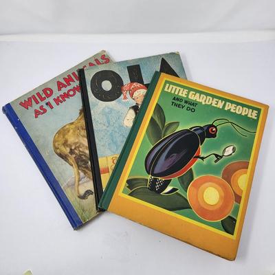 Various Vintage Children's Hardback Books (3)