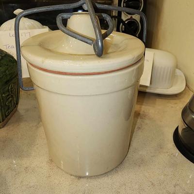 Small butter crock